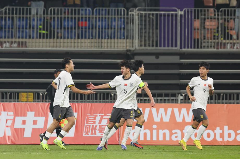 帅惟浩两球 U17亚洲杯预选赛中国U16男足开门红